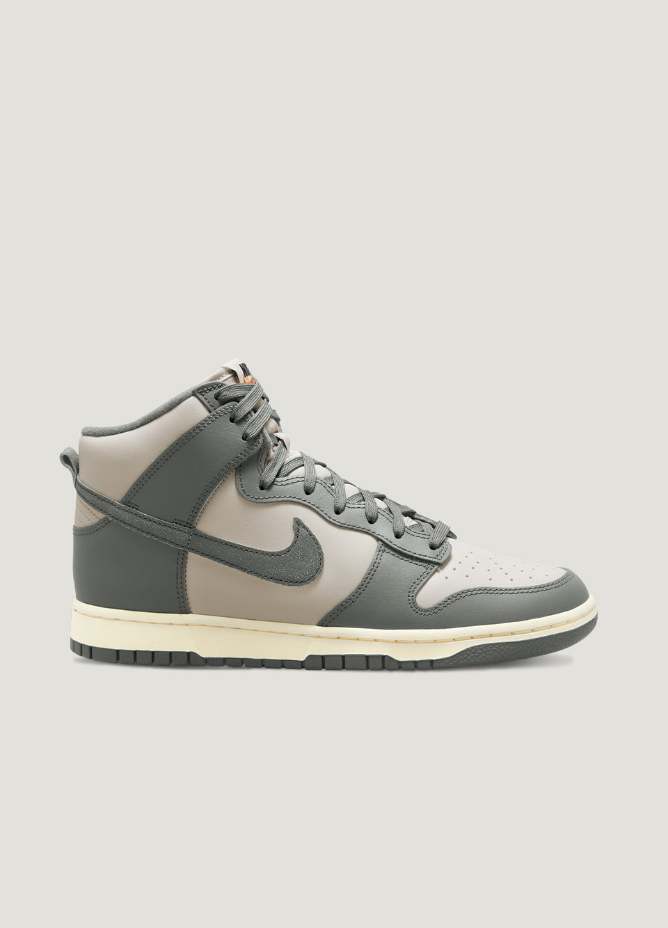 NIKE DUNK HIGH RETRO SE GREY SAIL