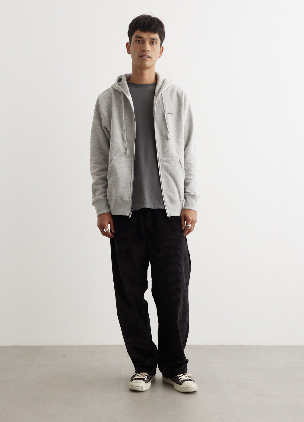 Noah -  Lightweight Zip-Up Hoodie - Sweater