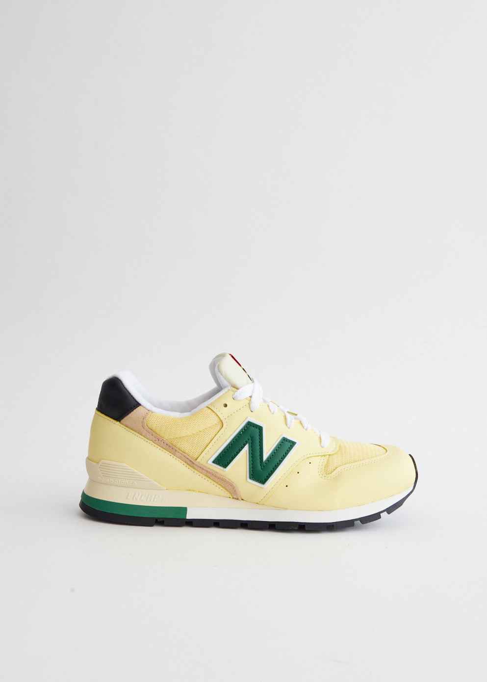 New Balance -  MADE in USA 996 'Pale Yellow' Sneakers - Sneaker