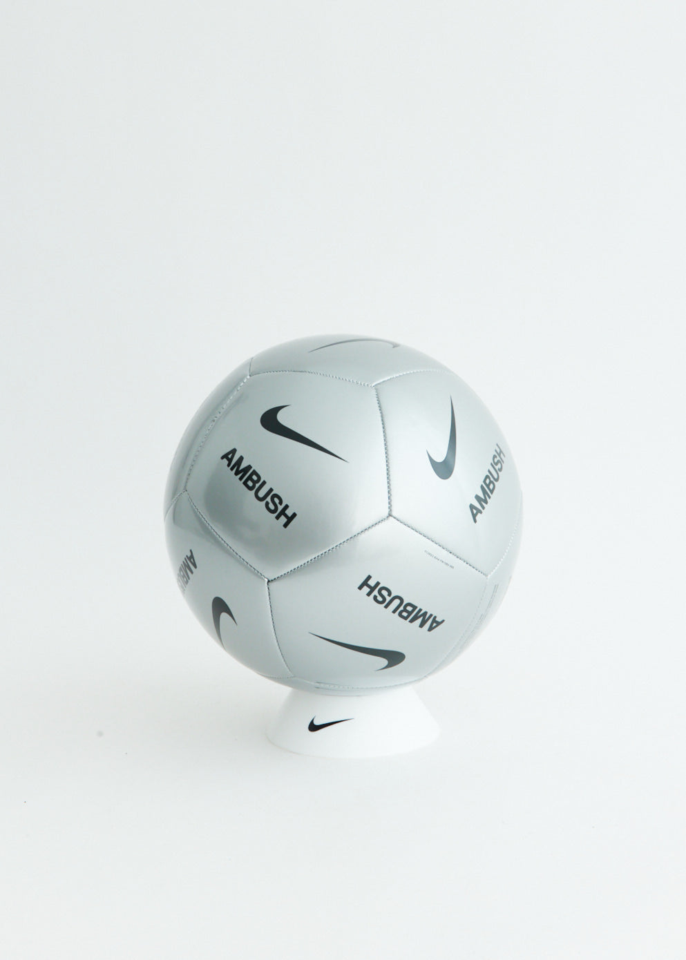 Nike x Ambush x Ambush Ballon De Football à Logo Imprimé - Farfetch