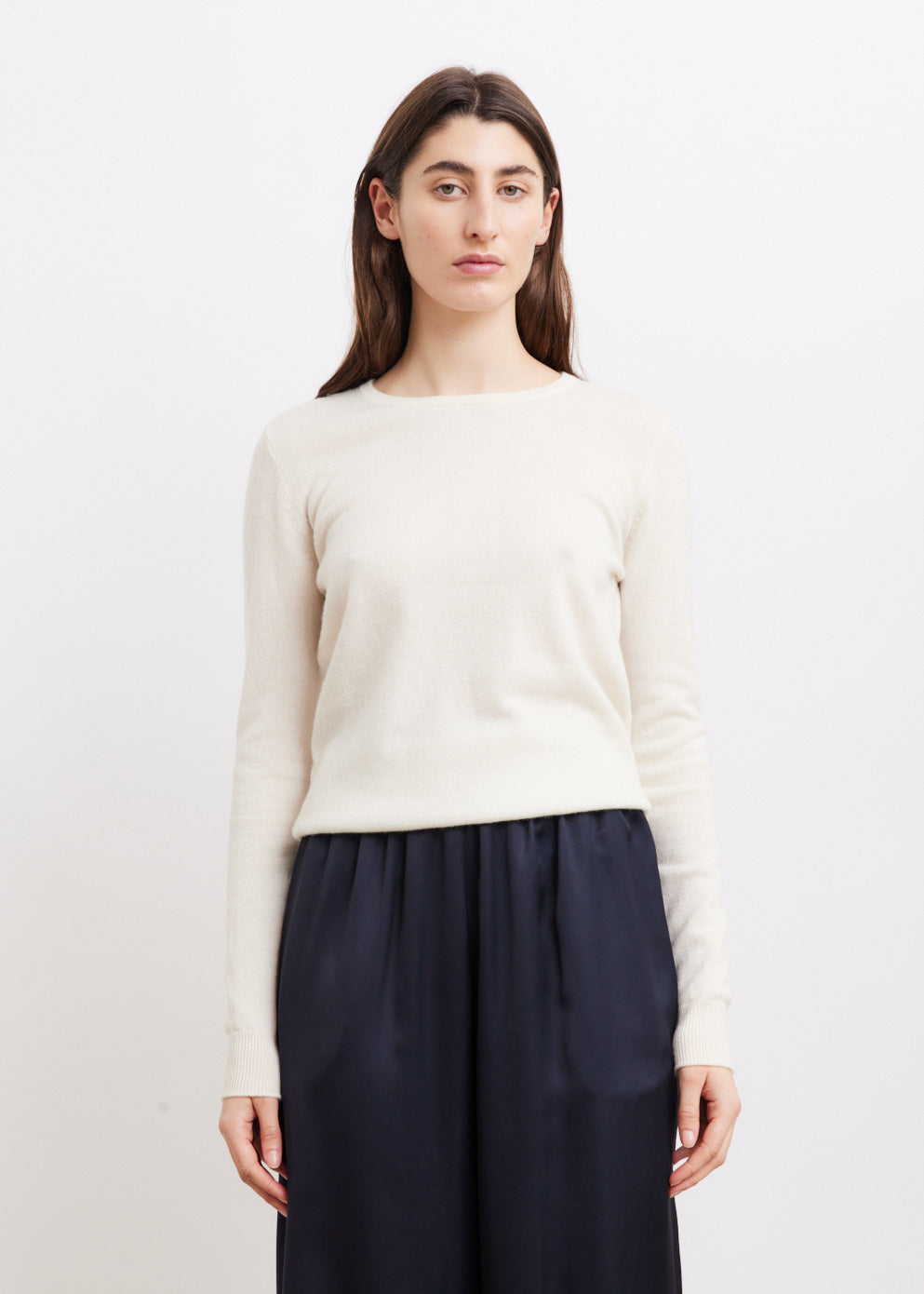 Esse Studios -  Cashmere Slim Crew Sweater - Sweater