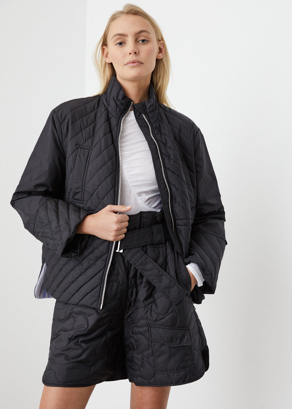 Cropped quilted jacket in ripstop fabric