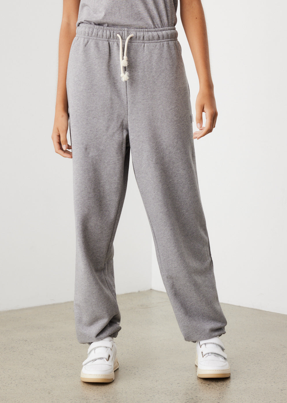 Grey best sale scrunch sweatpants