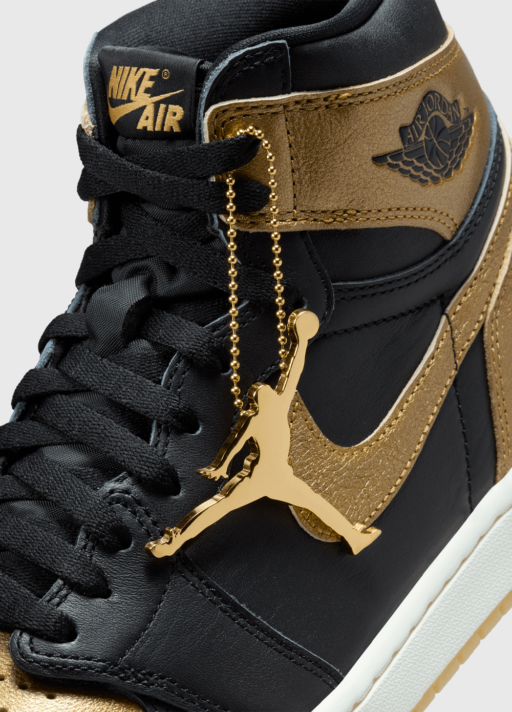 Air Jordan 1 Retro High OG 'Metallic Gold' Sneakers