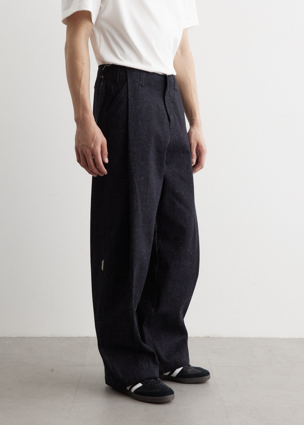 Incision Line Denim Trousers