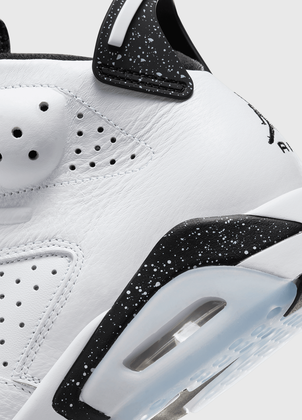 Air Jordan 6 Retro Reverse Oreo Sneakers