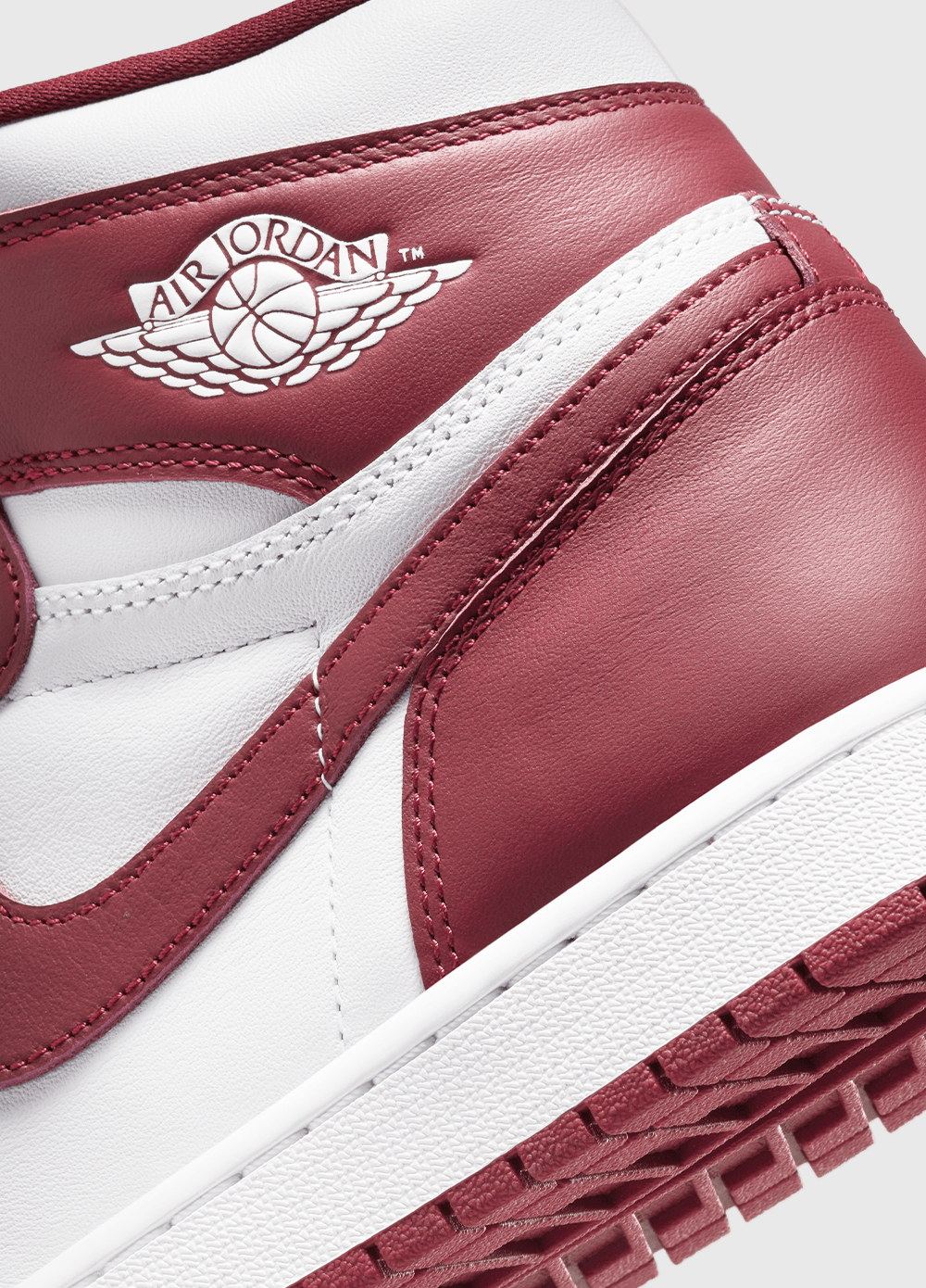 Air Jordan 1 Retro High OG 'Team Red' Sneakers