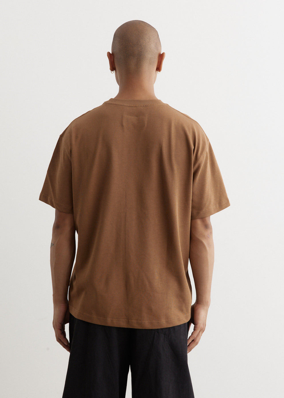 Essential Logo T-Shirt