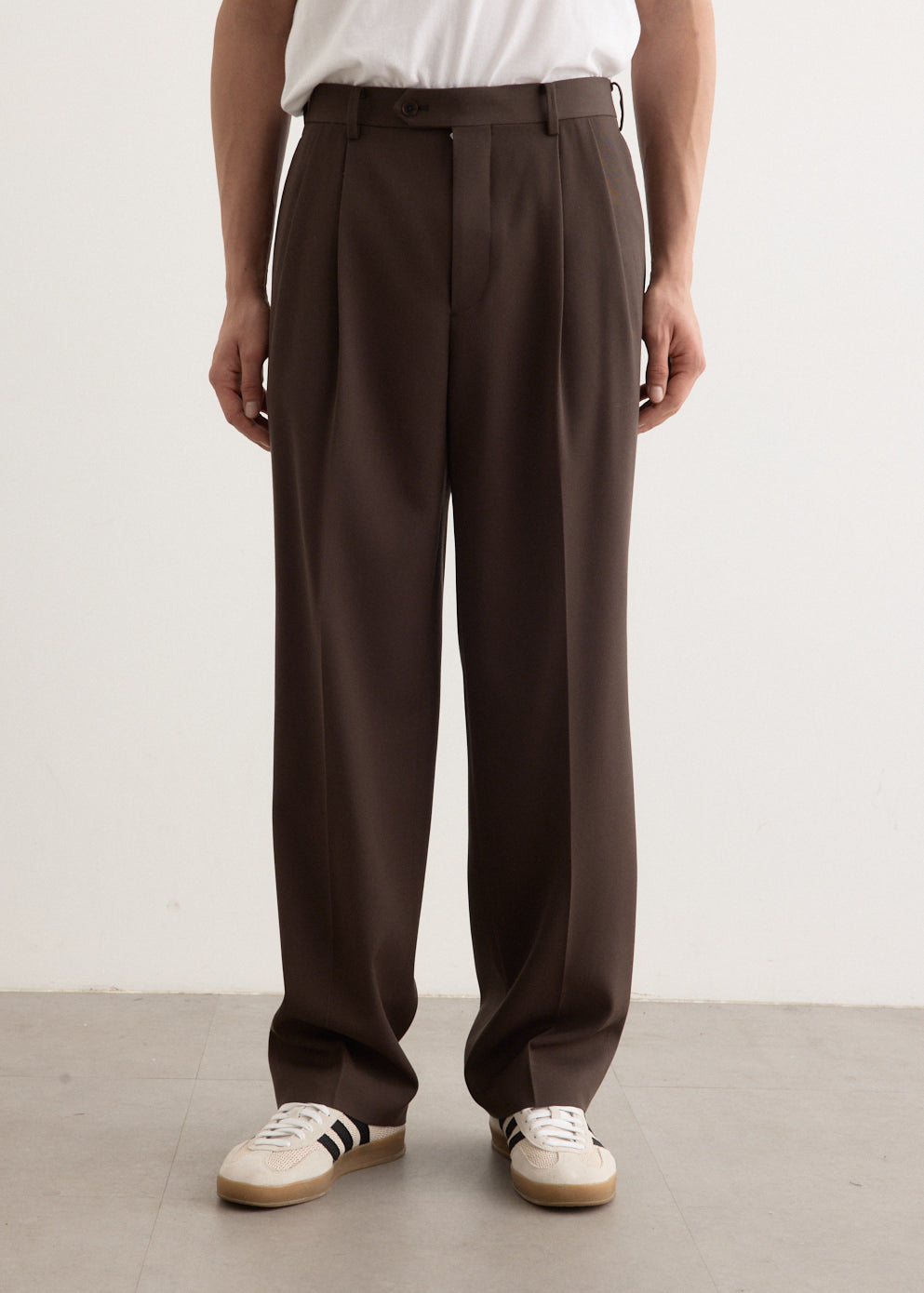 Light Wool Max Gabardine Two-Tuck Slacks