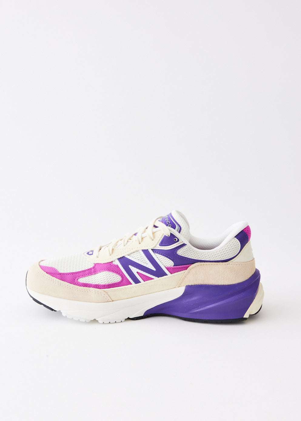 MADE in USA 990v6 'Magenta Pop' Sneakers