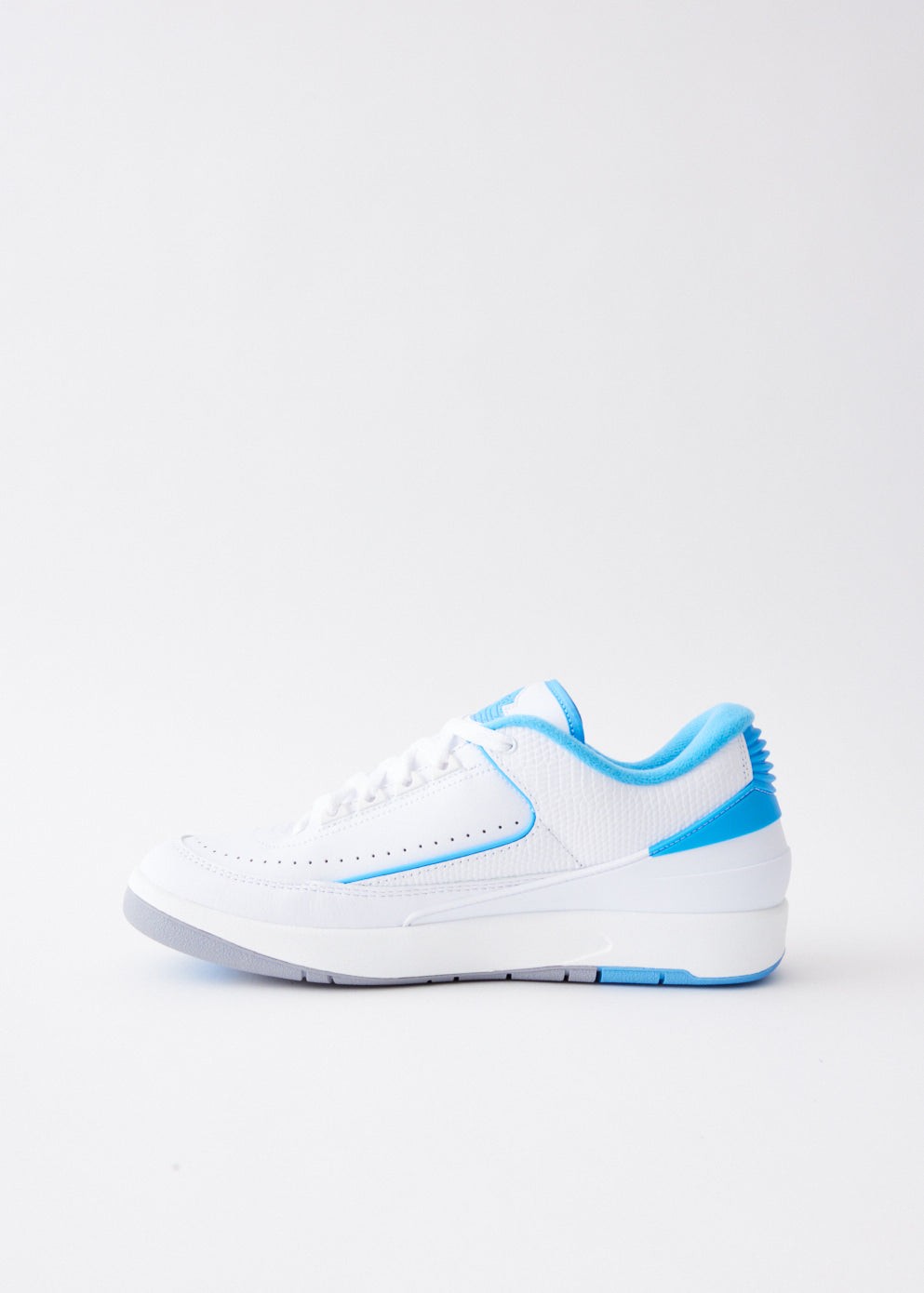 Air Jordan 2 Retro Low 'University Blue' Sneakers