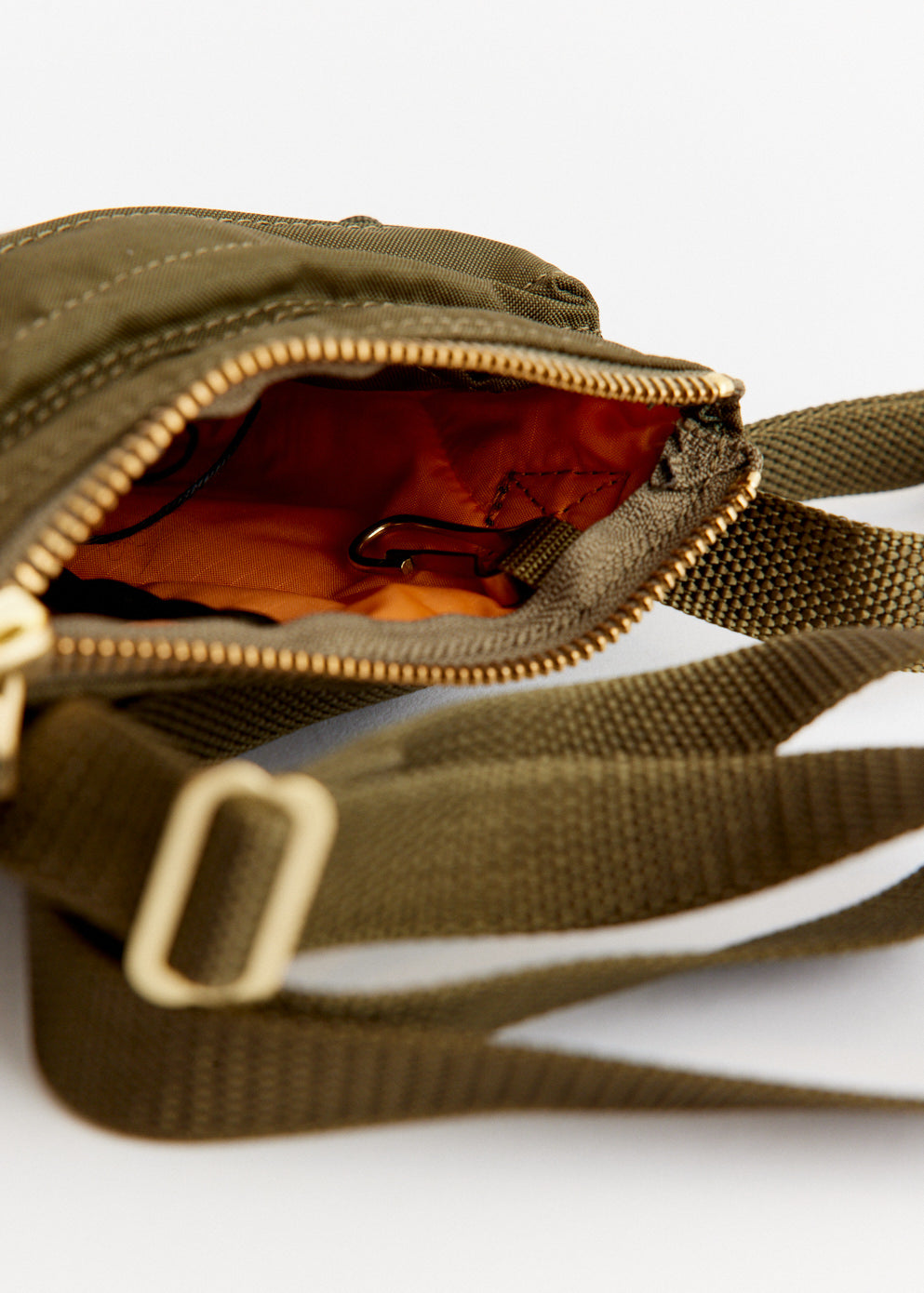 Force Shoulder Pouch