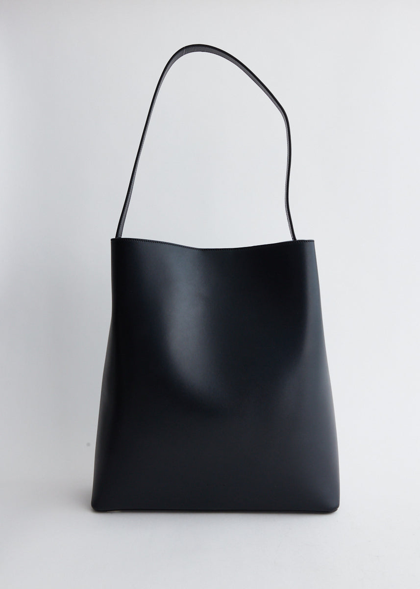 AESTHER EKME SWAY TOTE - Tote bag - black 