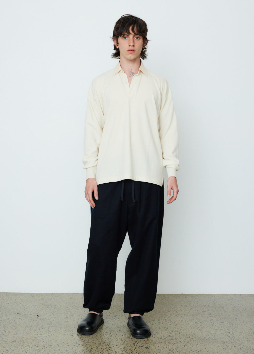 comoli ウール ラグビーシャツ size1 ecru-