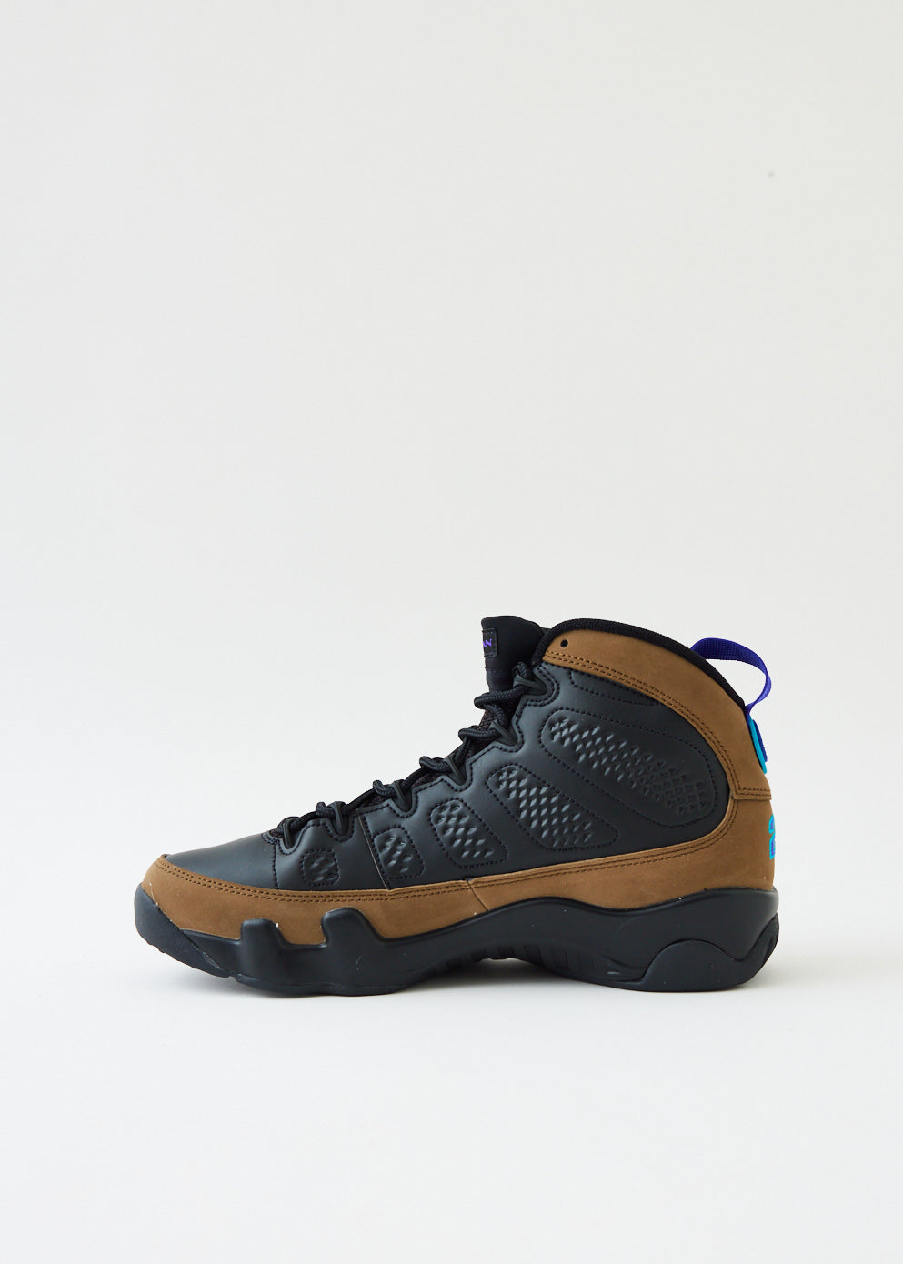 Air Jordan 9 Retro 'Light Olive' Sneakers