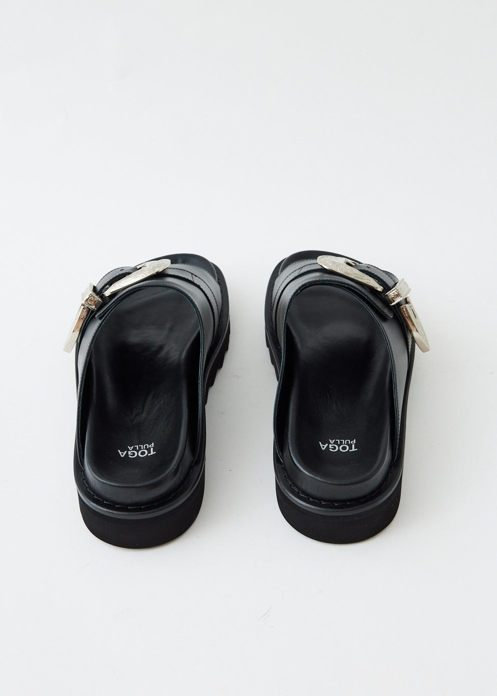 Toga hot sale pulla slides