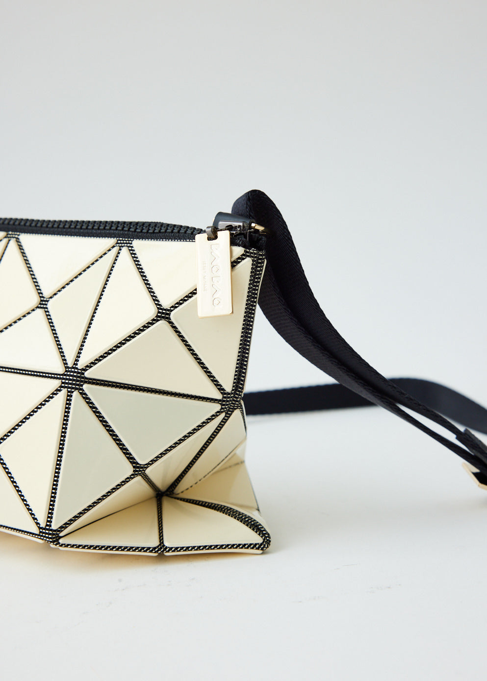 Lucent One-Tone Crossbody Bag