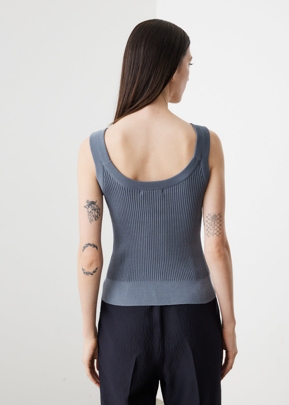 Sleeveless Knit