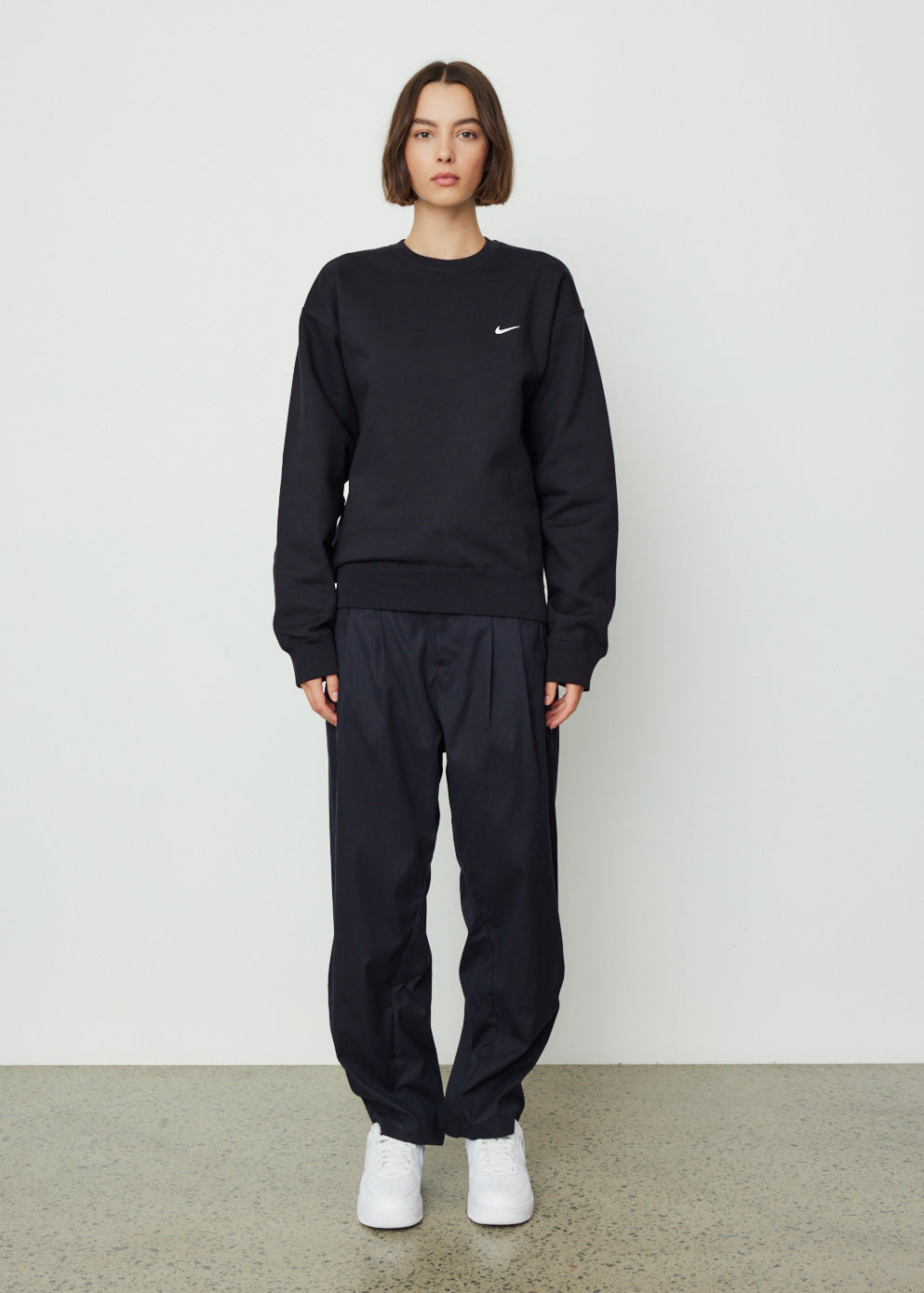 Black nike crew outlet neck sweater